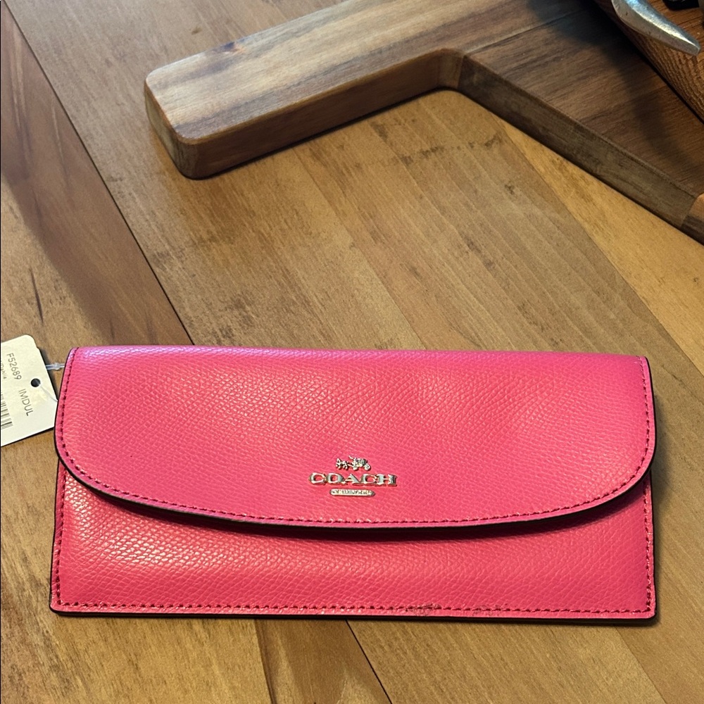 Nwt faux Coach Hot Pink Pebbled Leather Continental Wallet